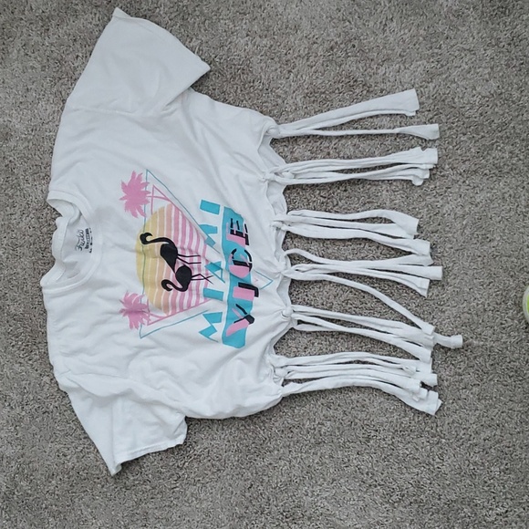 Women's Fringed Tshirt Crop - Picture 1 of 3